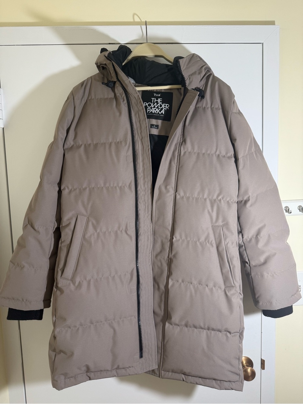 TNA The Powder Parka Ski Jacket in Taupe